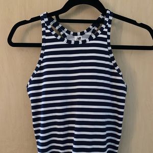 NewBalance x J Crew athletic top